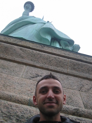 Черняков и
статуя свободы Chernyakov and statue of liberty